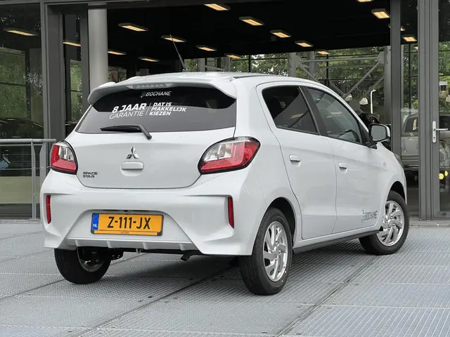 Mitsubishi Space Star 1.2 Dynamic 2024 Benzine 2