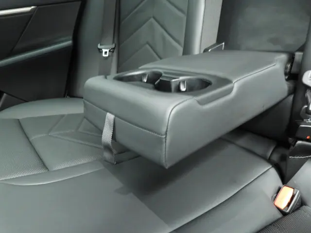 BMW 5 Serie Sedan 530e 2025 Hybride Benzine 27