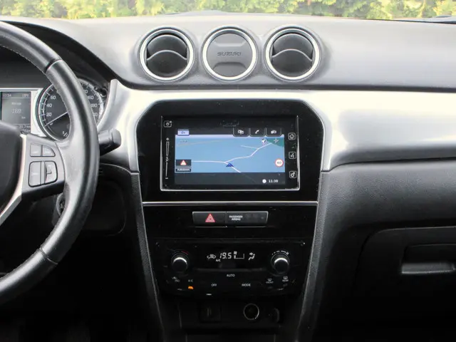 Suzuki Vitara 1.6 Exclusive*Navi*Cruise*Camera* 2015 Benzine 10