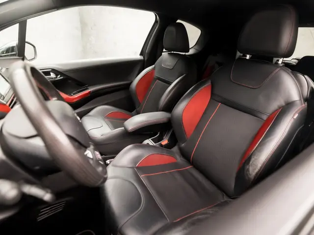Peugeot 208 1.6 THP GTi 2013 Benzine 13