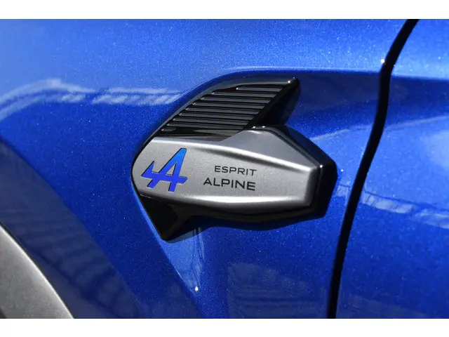 Renault Captur esprit Alpine 2025 Hybride Benzine 11