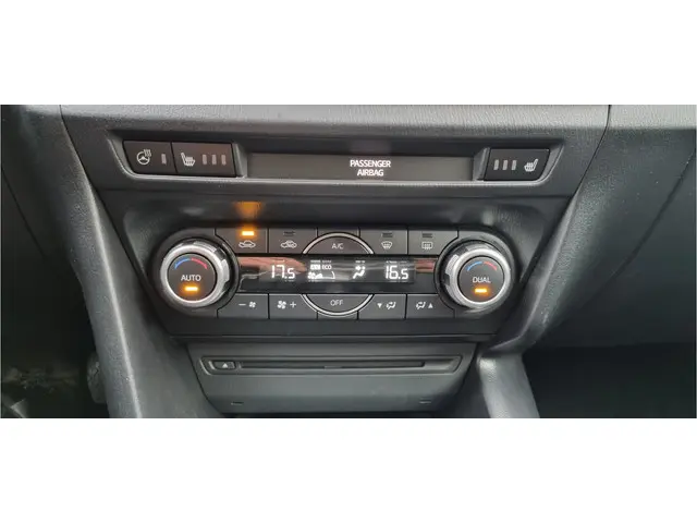 Mazda 3 2.0 SkyActiv-G 120 SkyLease+ 2018 Benzine 6