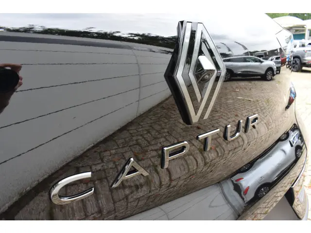 Renault Captur esprit Alpine 2025 Benzine 8