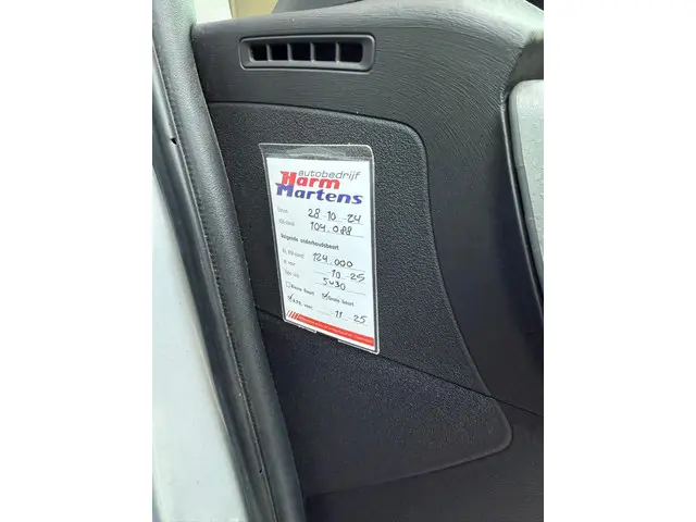 Toyota Yaris 1.0 Vvt-i 5-DRS 2014 Grijs 2014 Benzine 23