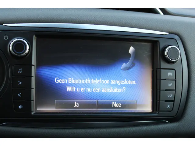 Toyota Yaris 1.5 Hybrid Trend 2015 Hybride Benzine 21