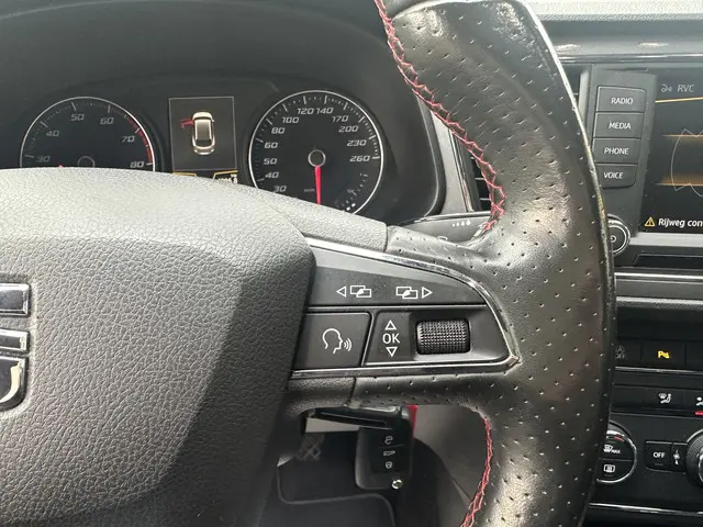 SEAT Leon ST 1.4 EcoTSI FR Connect 2015 Benzine 18