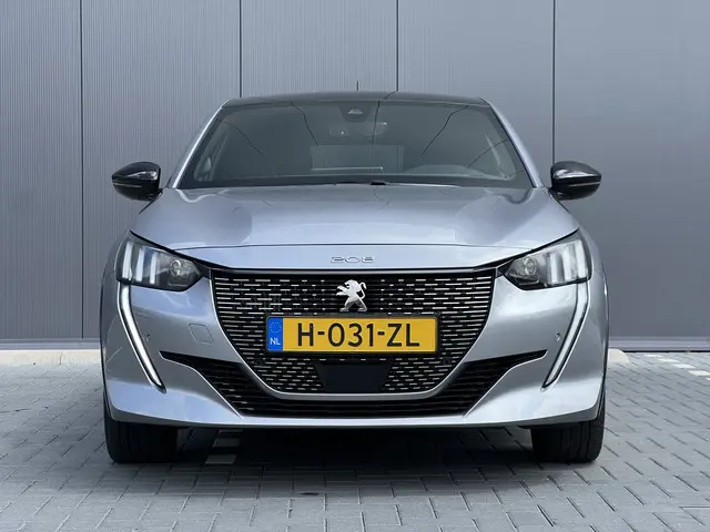 Peugeot 208 1.2 PureTech GT-Line 2020 Benzine 20