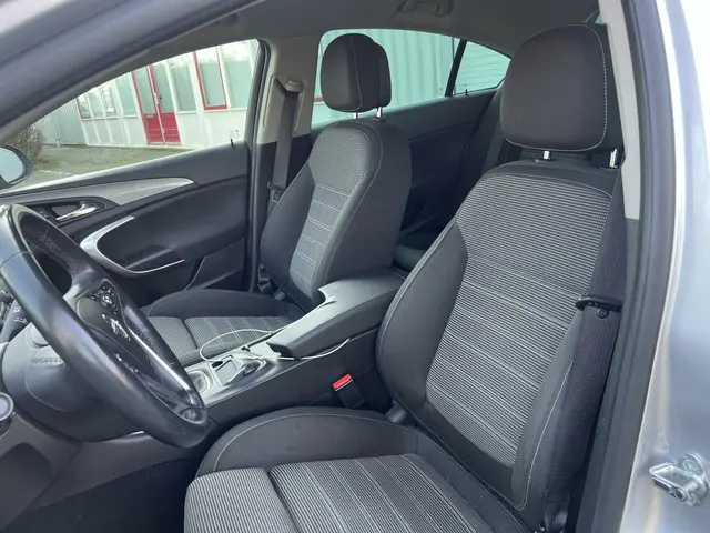 Opel Insignia 1.4 T EcoFLEX Business+ | Bomvol! | 2013 Benzine 11