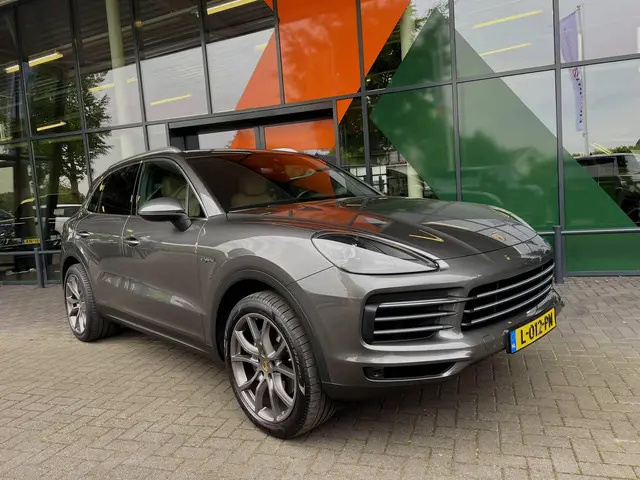 Porsche Cayenne 3.0 E-Hybrid 2021 Hybride Benzine 11