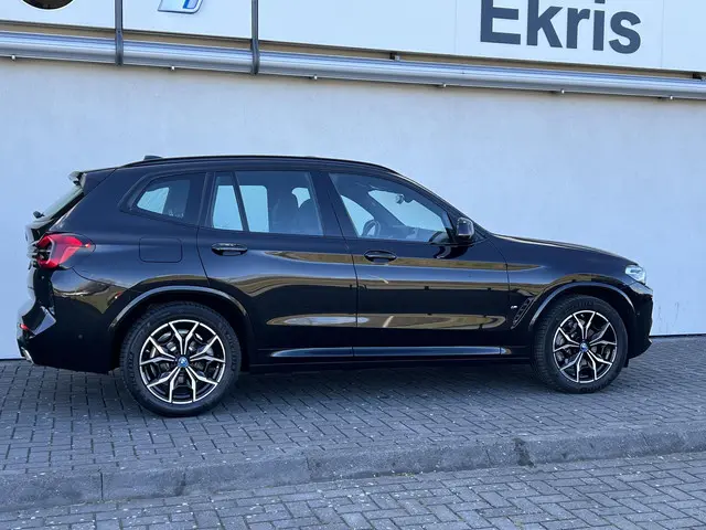 BMW X3 xDrive30e 2024 Hybride Benzine 16