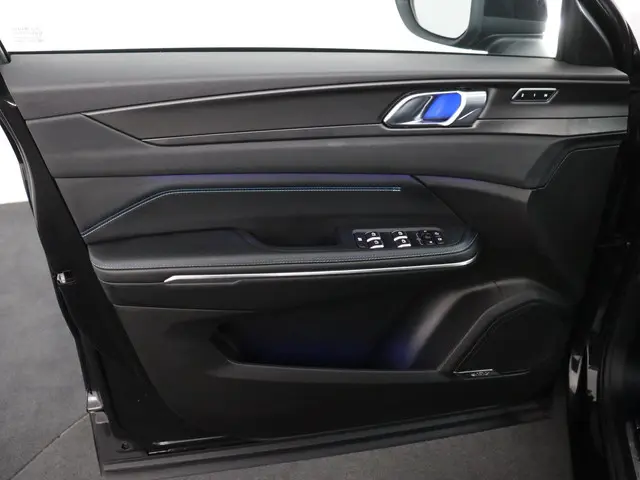 Lynk & Co 01 1.5 2023 Hybride Benzine 32