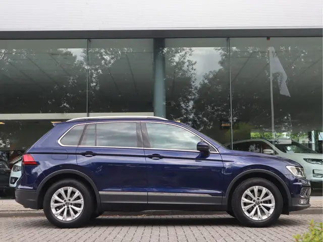 Volkswagen Tiguan 1.5 TSI Comfortline 2020 Benzine 6