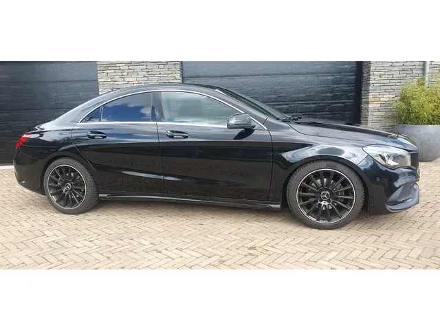 Mercedes-Benz CLA 180 2018 Benzine 5