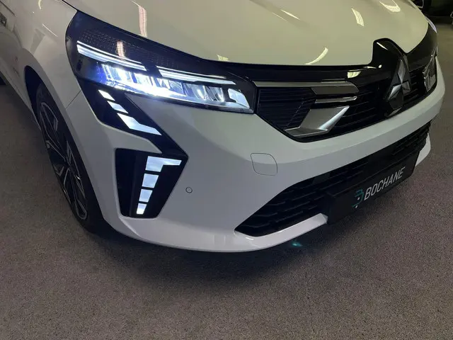 Mitsubishi Colt 1.6 HEV Intense+ 2025 Hybride Benzine 38