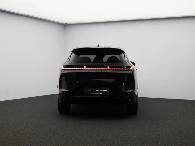 Lynk & Co 08 1.5 More 2026 Hybride Benzine 32