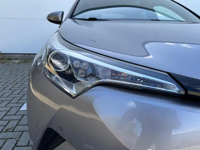 Toyota C-HR 1.8 Hybrid Energy 2018 Hybride Benzine 26
