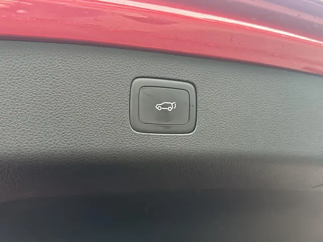 MG EHS 1.5 TGDI Luxury 2023 Hybride Benzine 8