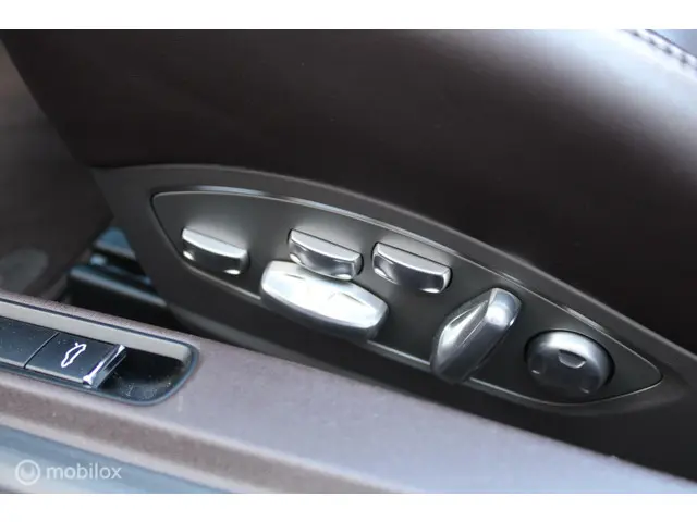 Porsche 911 Cabrio 3.0 Carrera 4S 2016 Benzine 18