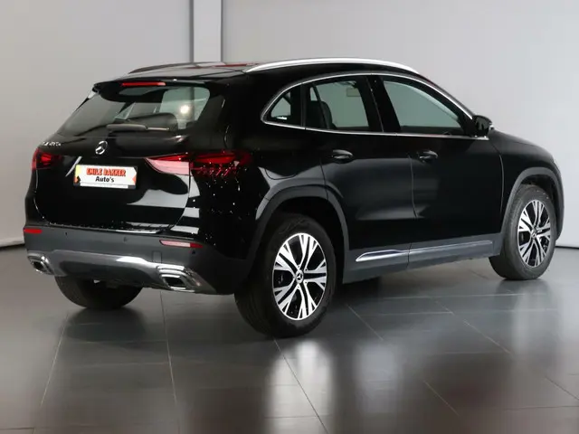 Mercedes-Benz GLA 2