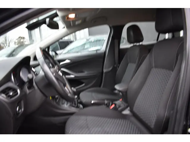 Opel Astra Sports Tourer 1.4 Edition 2016 Benzine 10