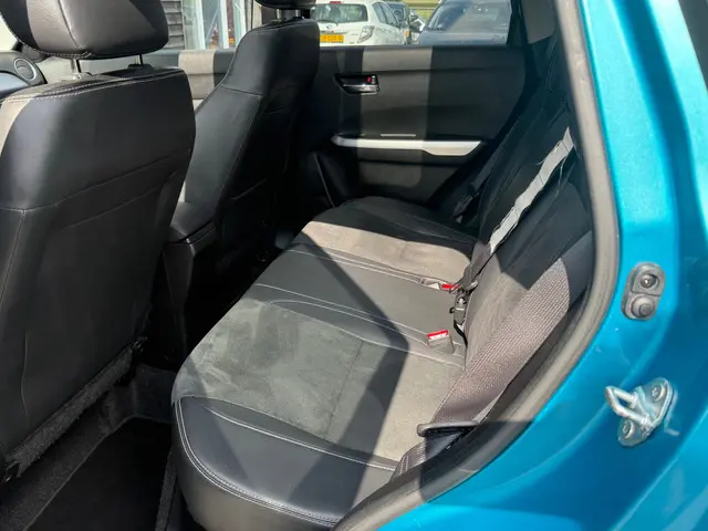 Suzuki Vitara 1.6 High Executive 2015 Benzine 17