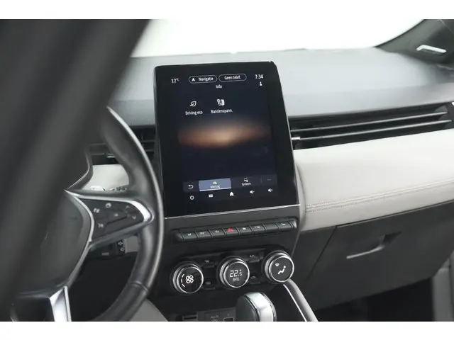 Renault Clio TCe 130 EDC Initiale Paris 2020 Benzine 64