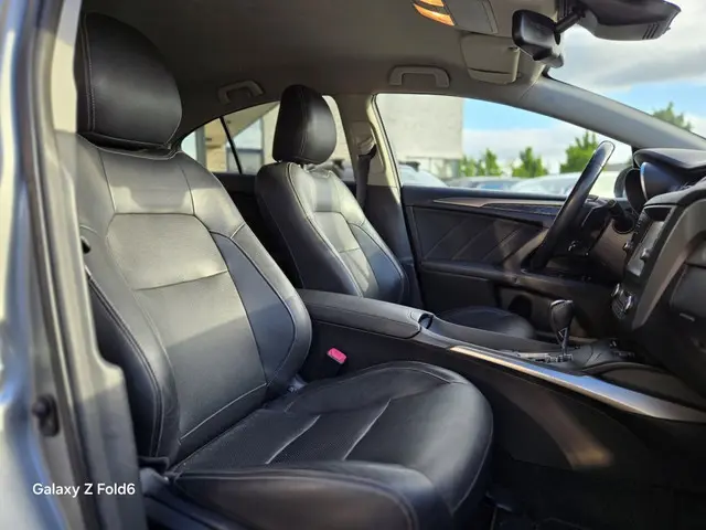 Toyota Avensis trekhaak 1.8 VVT-i Executive 2017 Benzine 14