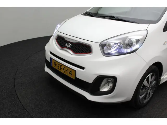 Kia Picanto 1.0 CVVT X-treme 2015 Benzine 11