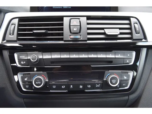 BMW 4 Serie Coupé 435i xDrive 2013 Benzine 12