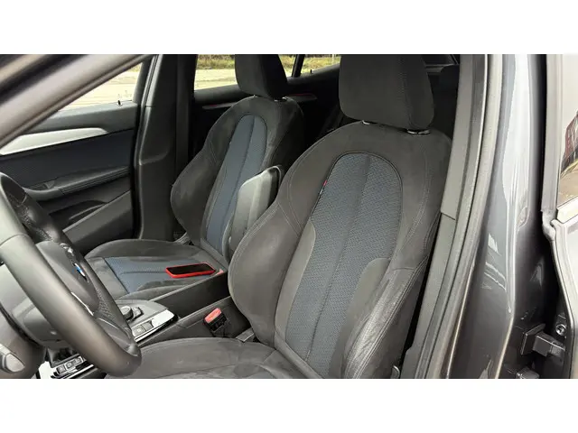 BMW X2 sDrive18i High Executive 2019 Benzine 15