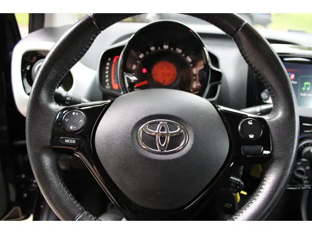 Toyota Aygo 1.0 VVT-i x-joy 2020 Benzine 25