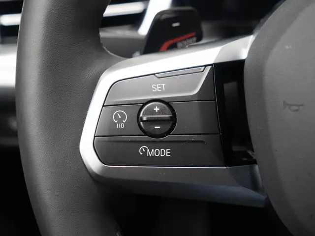 BMW X1 xDrive25e 2025 Hybride Benzine 32