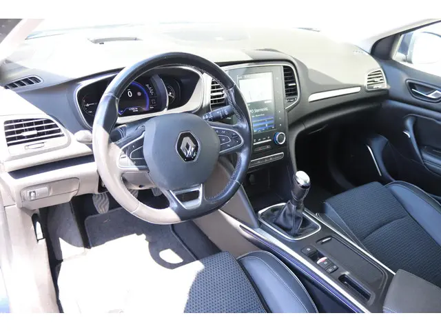 Renault Mégane Estate 1.3 TCe 140pk Bose 2019 Benzine 36