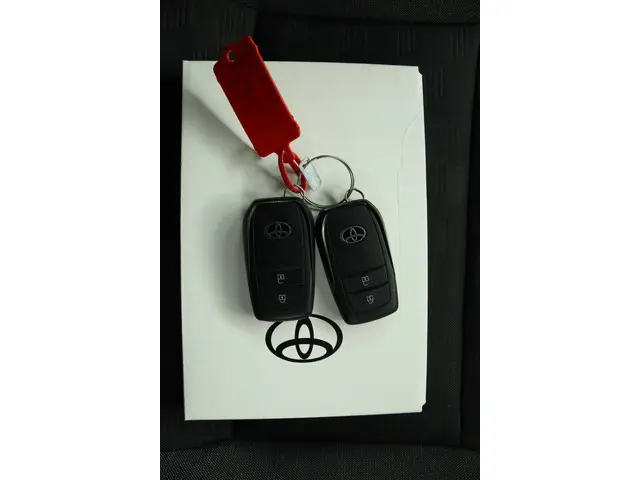 Toyota Yaris 1.5 Hybrid 115 Dynamic 2025 Hybride Benzine 9