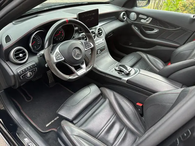 Mercedes-Benz C-Klasse AMG 43 4MATIC / PANO 2018 Benzine 17