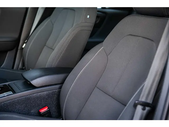 Volvo XC40 Recharge Core 2022 Elektrisch 28
