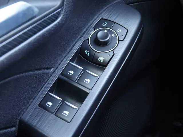 Ford Kuga 2.5 PHEV ST-Line X 2023 Hybride Benzine 32