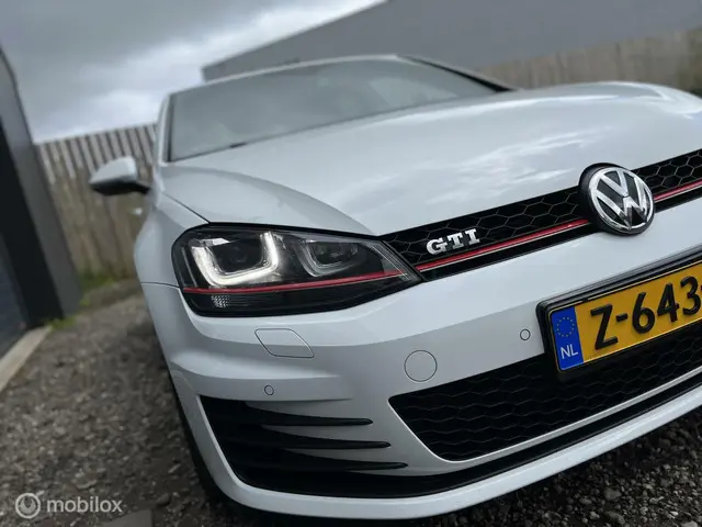Volkswagen Golf GTI 2.0 TSI |GERESERVEERD 2016 Benzine 4