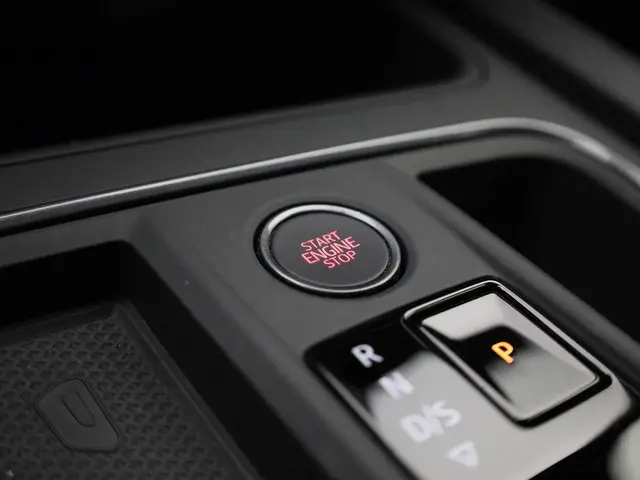 CUPRA Leon 1.4 e-Hybrid 204pk DSG 2023 Hybride Benzine 29