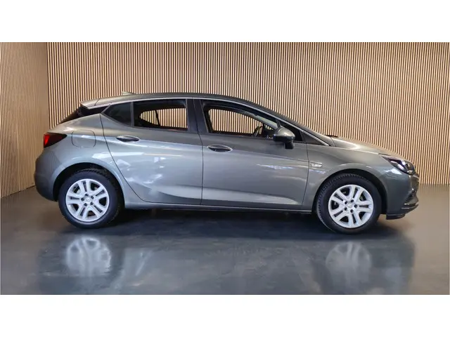Opel Astra 1.0 Business+ 2017 Benzine 8