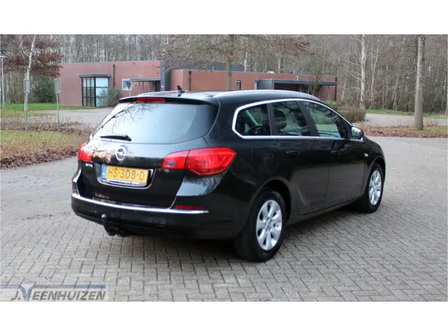 Opel Astra Sports Tourer 1.4 Turbo Blitz 2015 Benzine 7