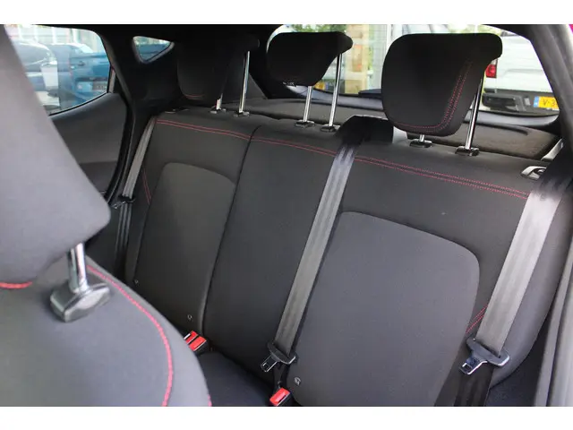 Ford Fiesta 1.0 EcoBoost Hybrid ST-Line X 2022 Benzine 11
