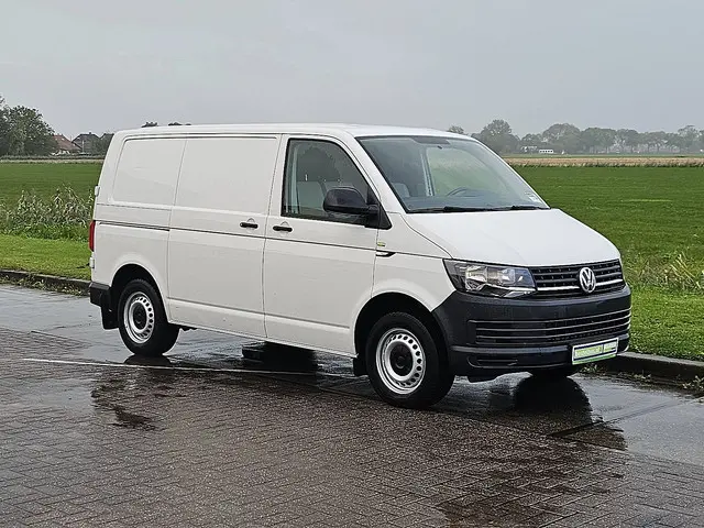 Volkswagen Transporter 2.0 TDI 2016 Diesel 5