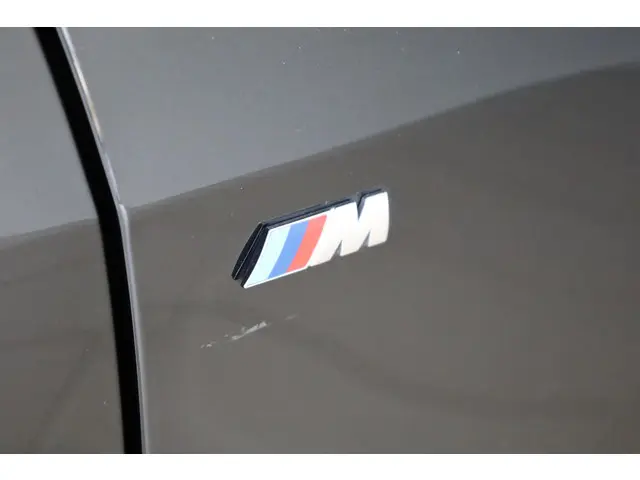 BMW 1 Serie 5-deurs 120i 2021 Benzine 25