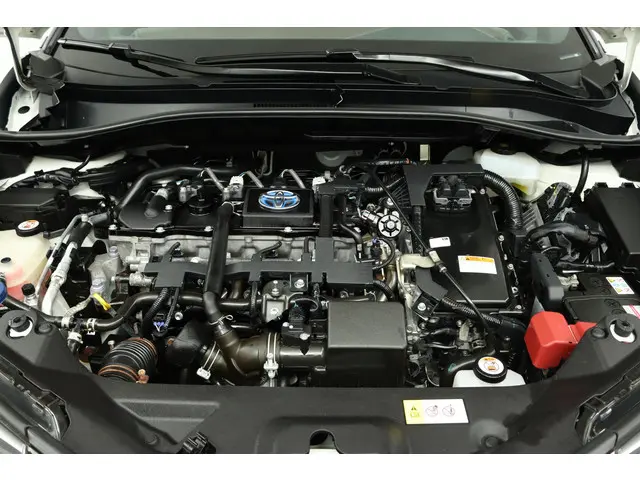 Toyota C-HR 1.8 Hybrid Executive 2017 Hybride Benzine 35