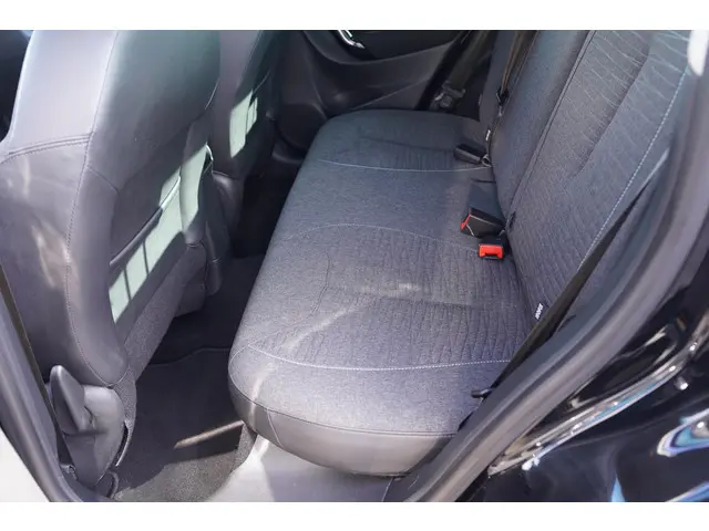 Citroën C3 1.2 PureTech Exclusive 2016 Benzine 39