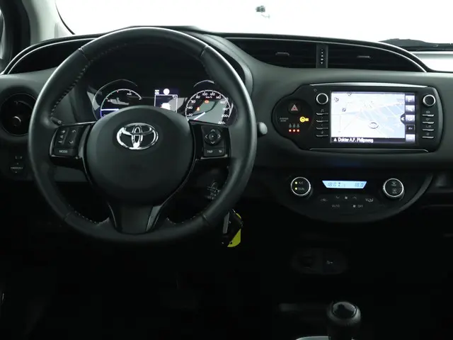 Toyota Yaris 1.5 Hybrid Dynamic 2020 Hybride Benzine 59
