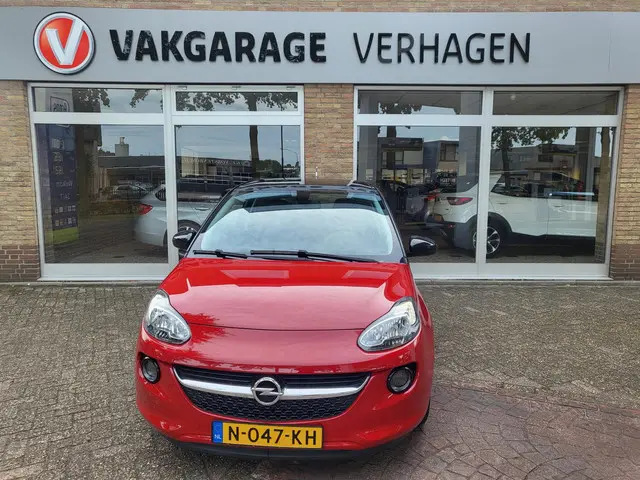 Opel ADAM 1.4 Unlimited Pannoramadak 2017 Benzine 3