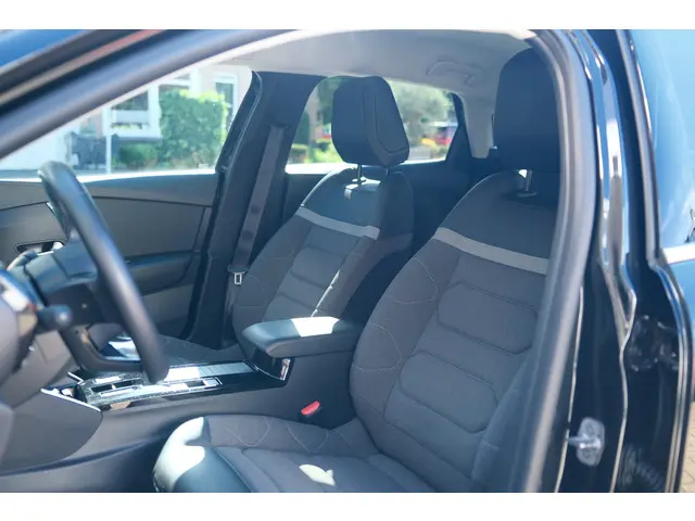 Citroën ë-C4 Feel Pack 50 kWh 2021 Elektrisch 3