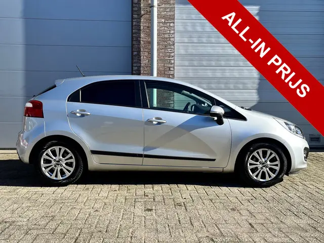 Kia Rio 1.2 CVVT World Cup Edition 2014 Benzine 6